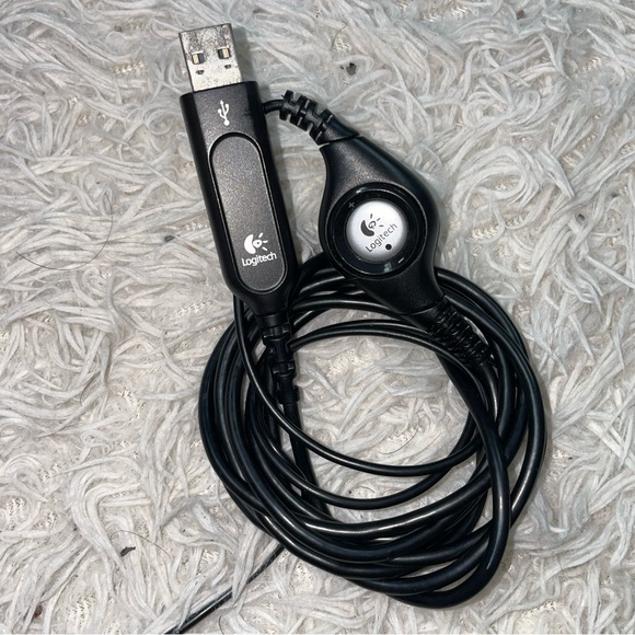 Logitech H390 Over the Ear, USB, Headset & Microphone - Picture 5 of 7